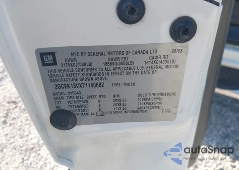 2007 Chevrolet Silverado K1500 Classic Crew Cab from USA, damaged, VIN 2GCEK13VX71140682